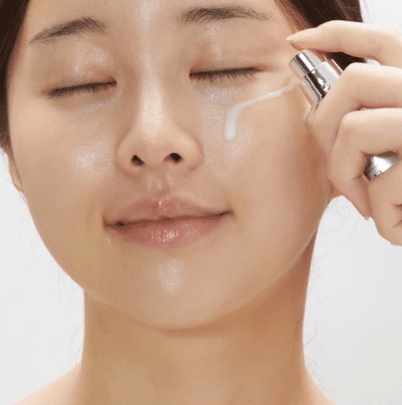 VT Cosmetics Reedle Shot Lifting Serum 30ml (1)